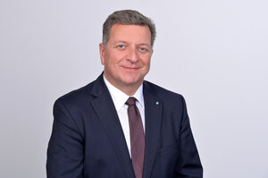 Staatsminister Christian Bernreiter @StMB